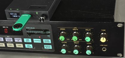 Akai-S612 (Hideaway XD-280 HxC &FPA)